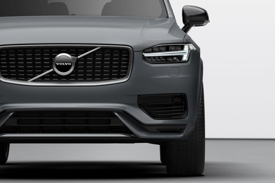 Детали экстерьера Volvo XC90 T8 Twin Engine R-Design 2019 года  (WW) (фото 2 из 15)